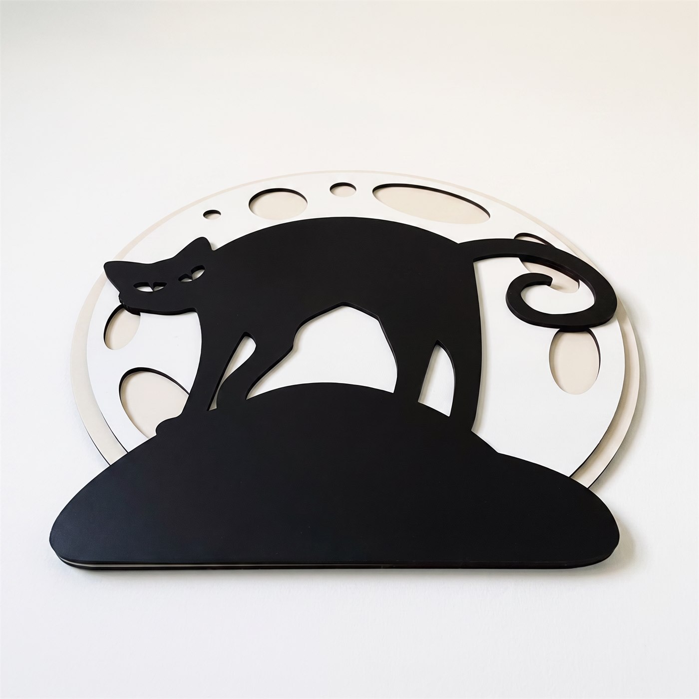 MOONLIGHT BLACK CAT View 2