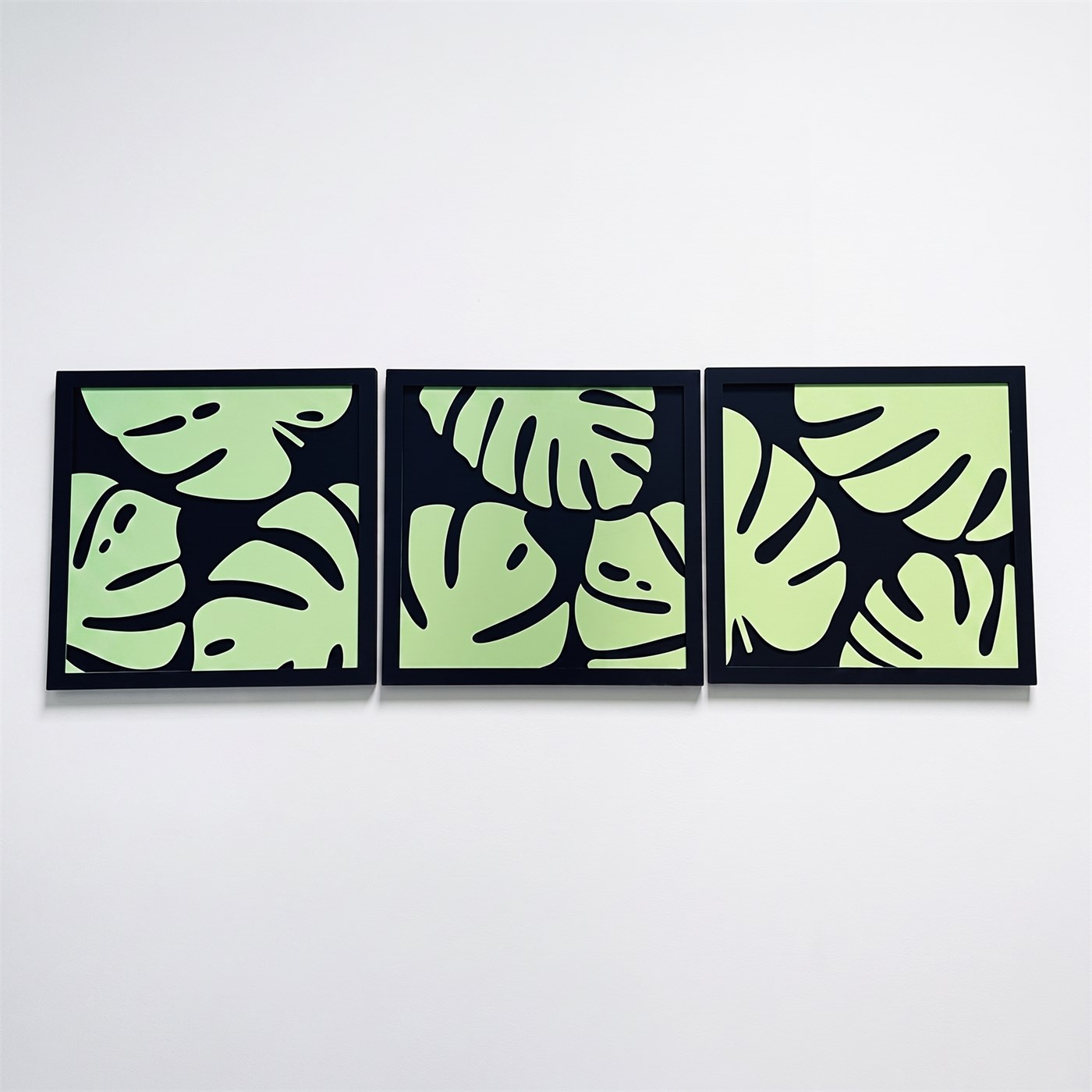 MONSTERA LEAVES TRIO View 1